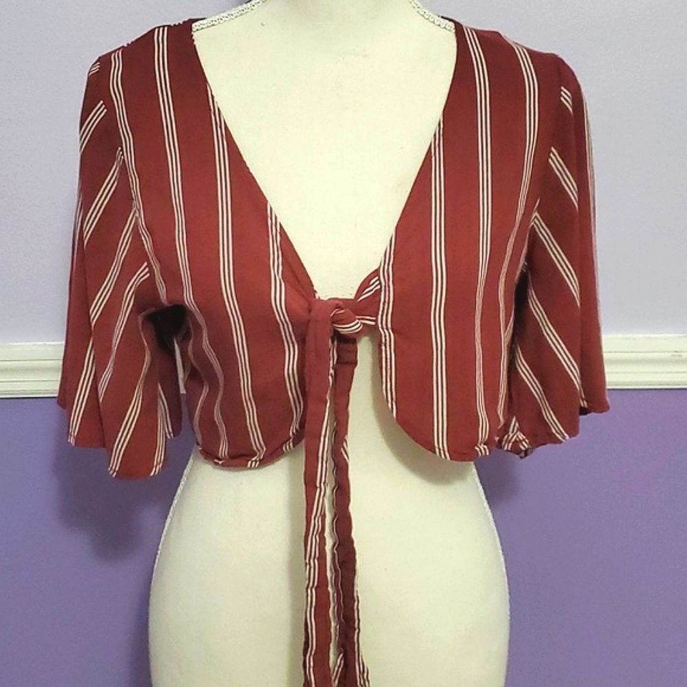 Miss Selfie Rust Stripped Flutter Sleeves Tied Front Boho Crop Top Beachy M